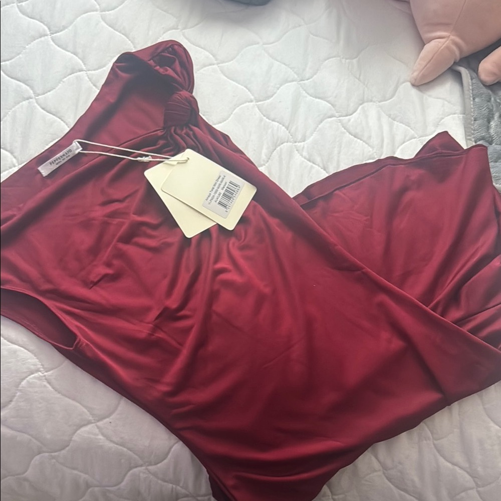 Elegant Red Women's Nightgown